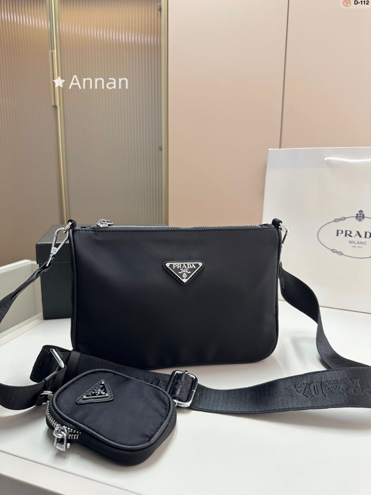 新品に近い 新型 人気 レディース PRADA プラダ ショルダーバッグ
