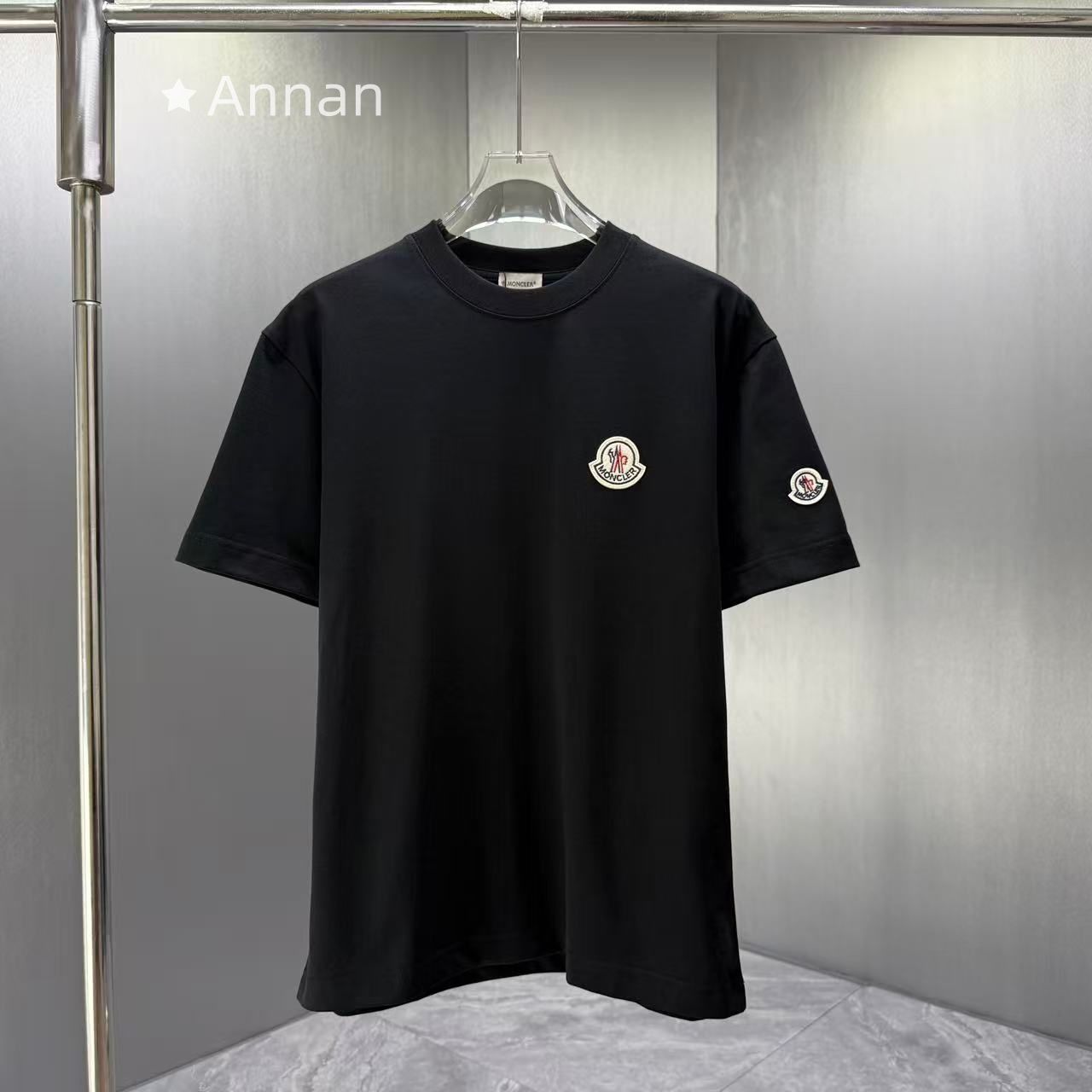 最終値下げ 美品 MONCLER モンクレール Tシャツ　半袖　夏服　トップス 男女兼用