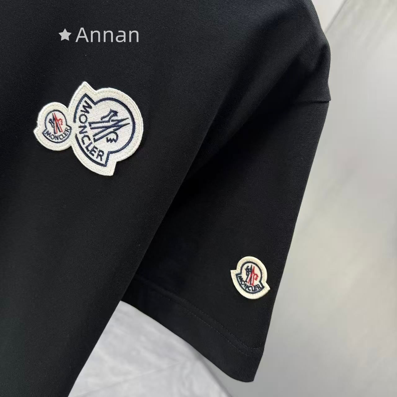 【限定】送料無料MONCLER モンクレール Tシャツ　半袖　夏服　トップス 男女兼用