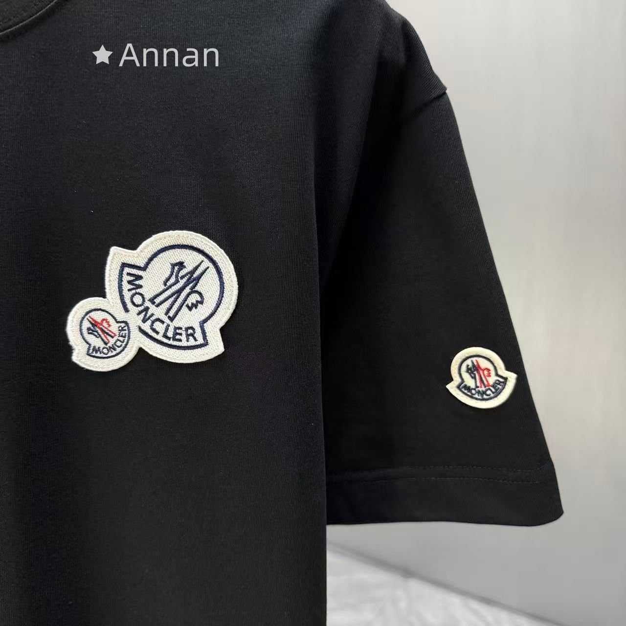 【限定】送料無料MONCLER モンクレール Tシャツ　半袖　夏服　トップス 男女兼用