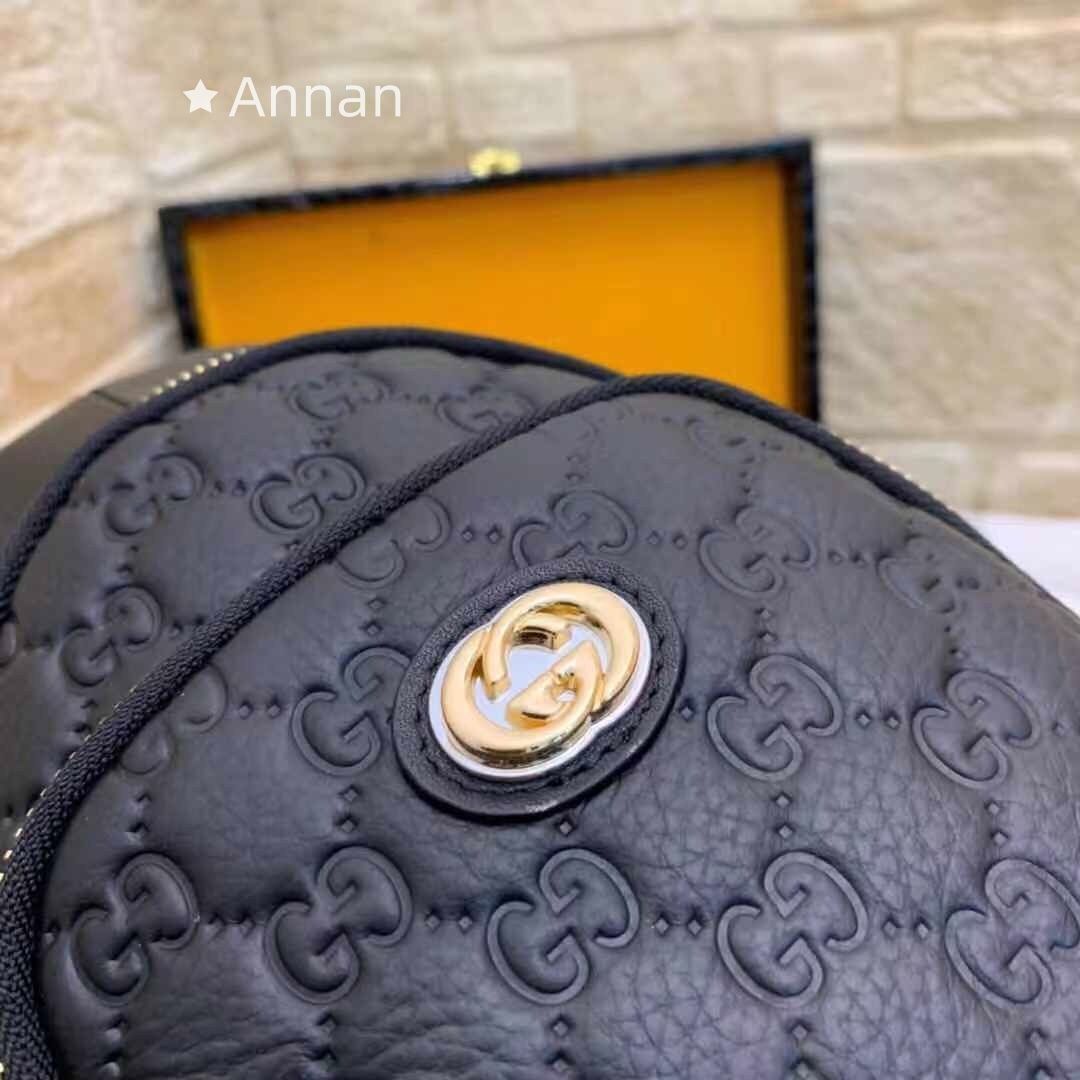 高級美品 状態良 メンズ GUCCI グッチ ボディーバッグ