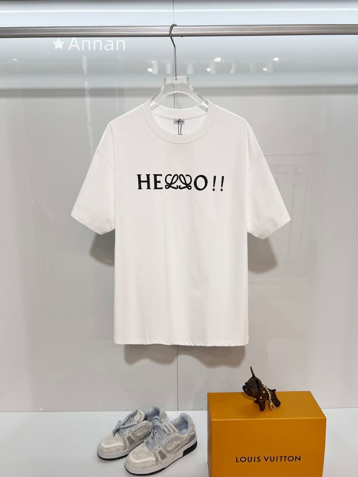 超美品 送料込☆LOEWE　ロエベ Tシャツ　半袖　夏服　トップス 男女兼用