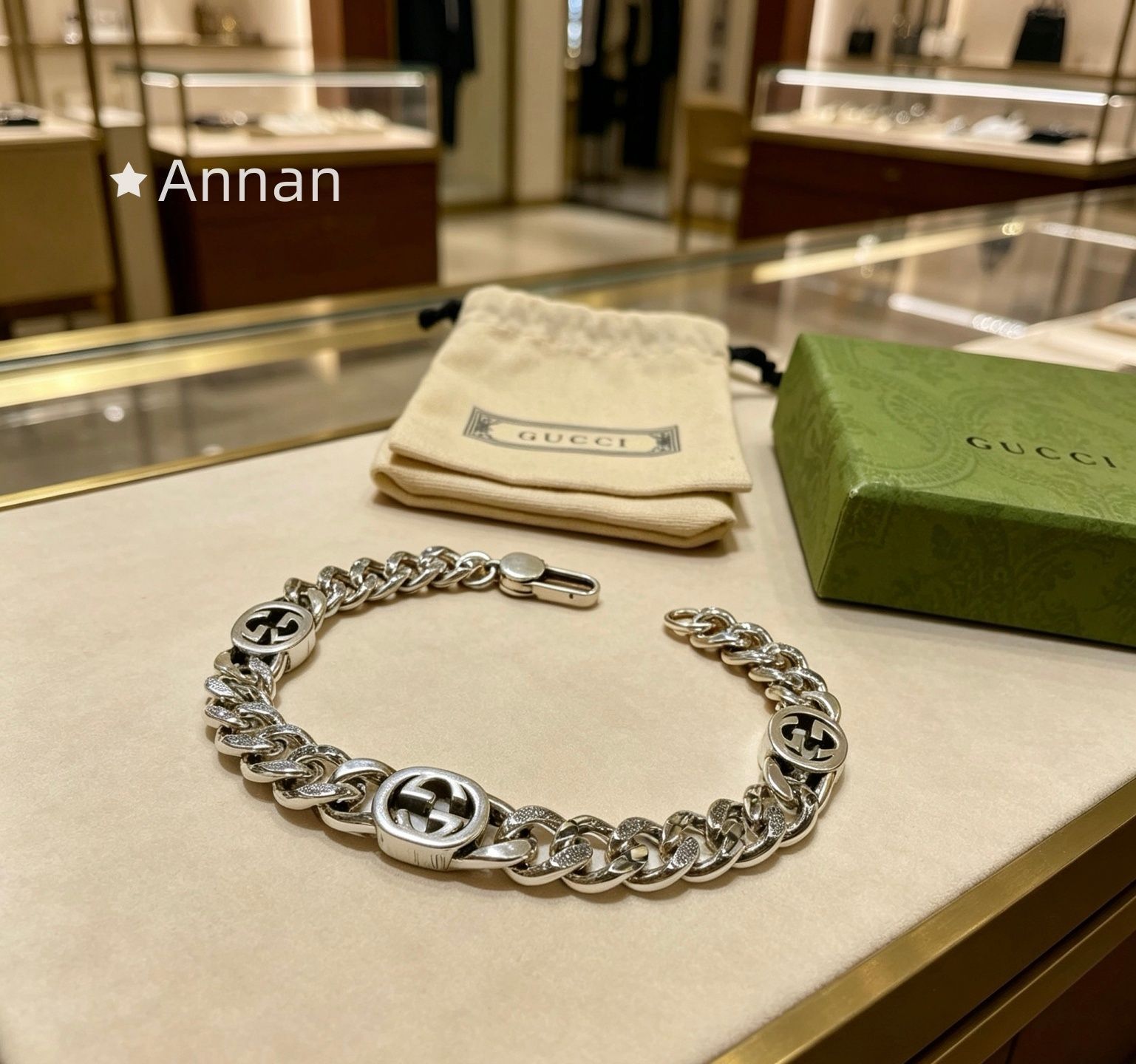 実用性 【極美品】新品 GUCCI グッチ ブレスレット バングル リストバンド メンズ 結婚式 卒業式 清楚 イベント 入学式