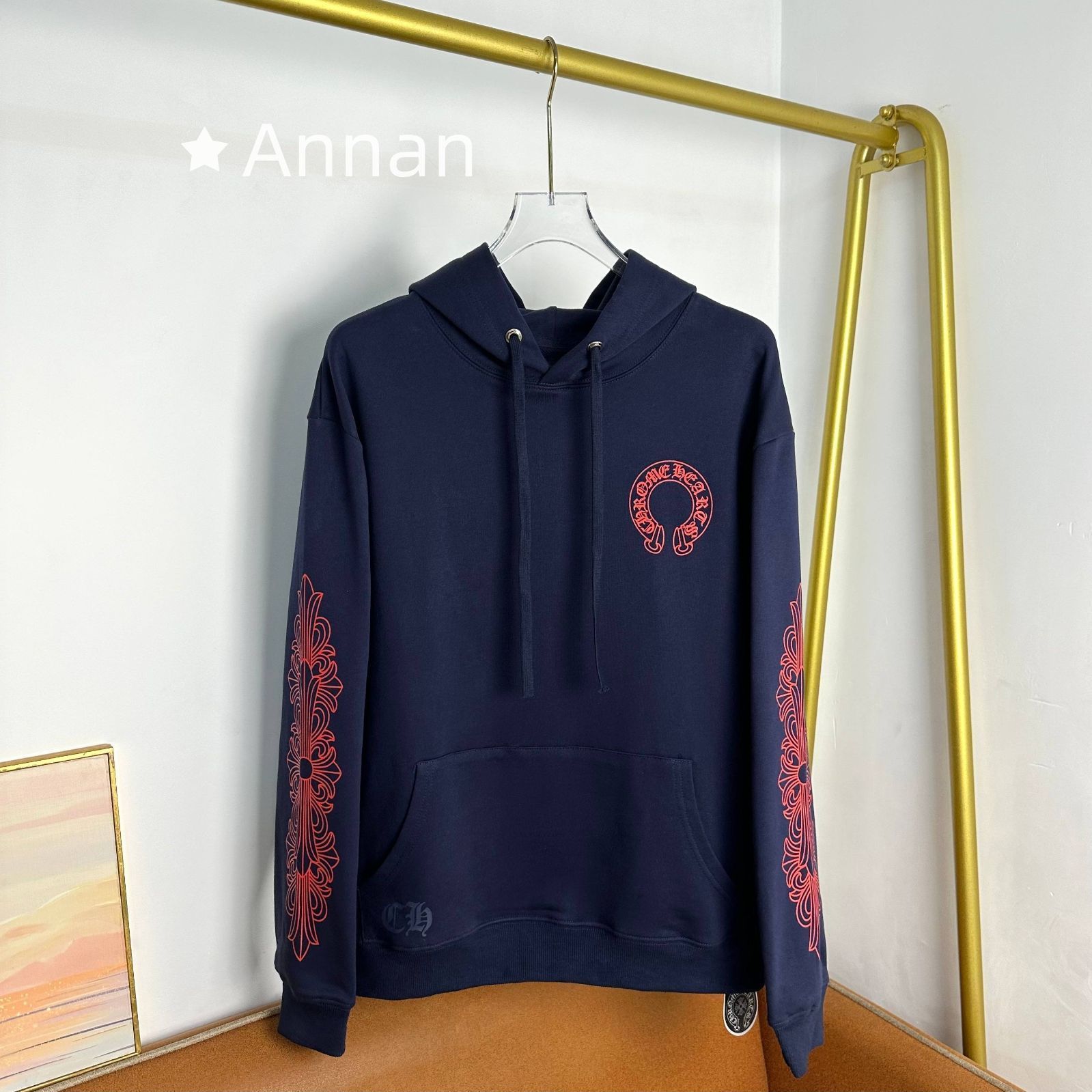 実用性 【極美品】新品 タグ付 CHROME HEARTS クロムハーツ パーカー シンプルフード付きパーカー ユニセックス