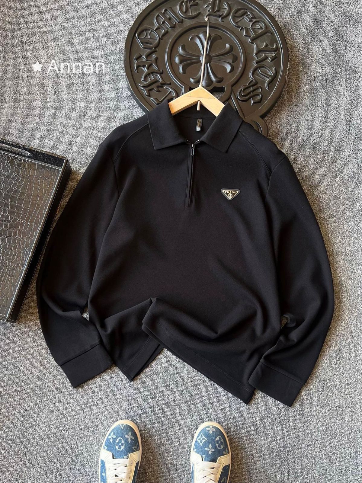 大人気 超美品 新品！新品 タグ付 PRADA プラダ パーカー 長袖Tシャツ トップス シンプルフード付きパーカー ユニセックス
