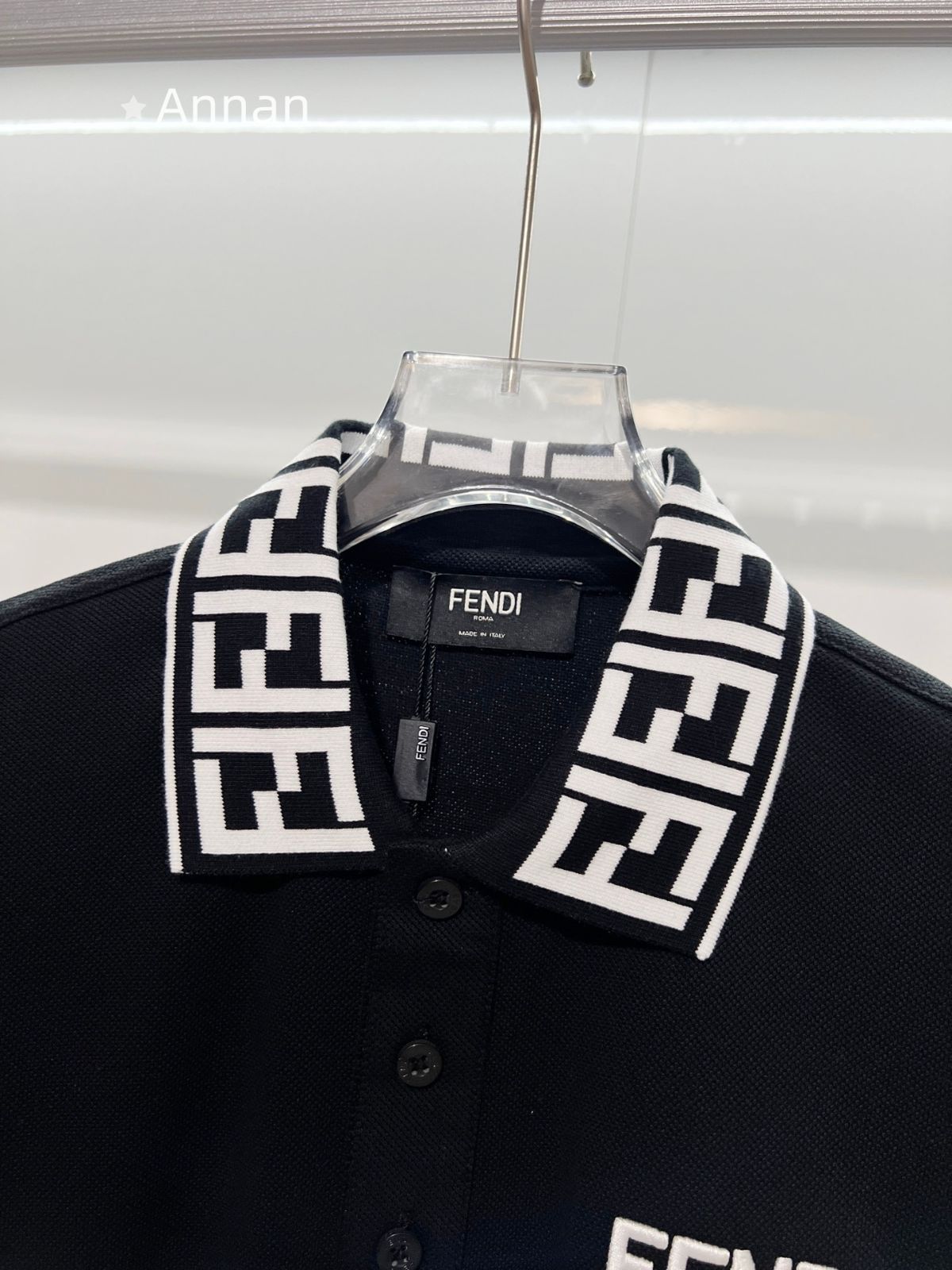 大人気 極美新品 タグ付 FENDI フェンディ ポロシャツ 半袖シャツ POLO