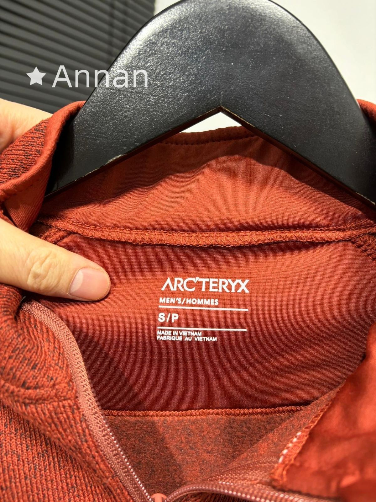 限界価格美品 新品 タグ付 ARC'TERYX アークテリクス パーカー シンプルフード付きパーカー ユニセックス 限界価格美品 新品 タグ付 ARC'TERYX アークテリクス パーカー シンプルフード付きパーカー ユニセックス