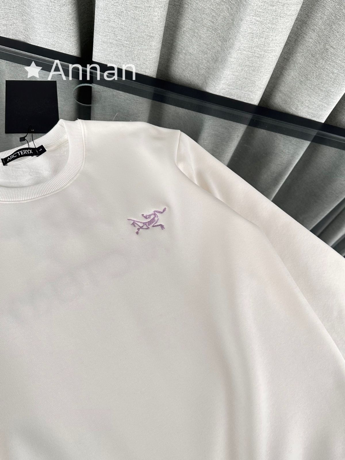 パーカー大人気 超美品 新品！新品 タグ付 ARC
