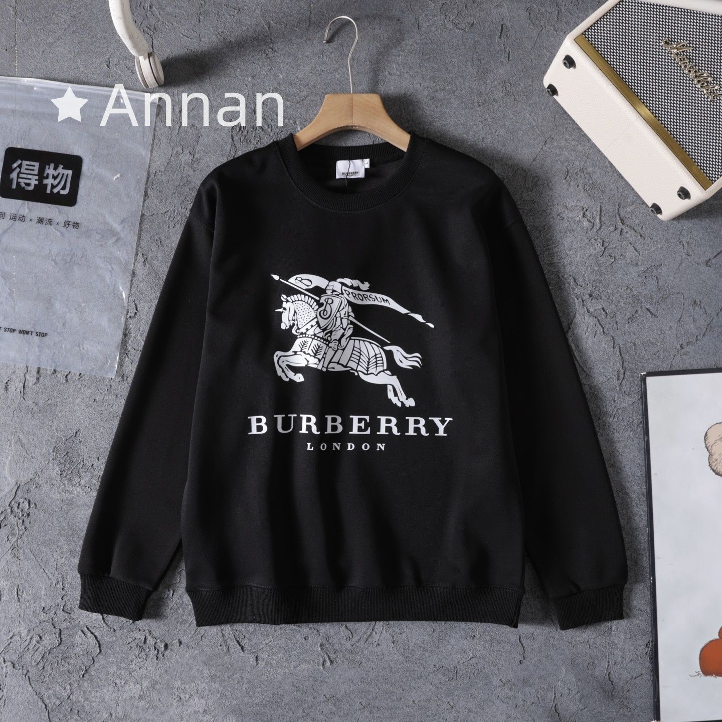 超美品値下げ 新品 タグ付 BURBERRY バーバリー パーカー シンプルフード付きパーカー ユニセックス｜詳細画像
