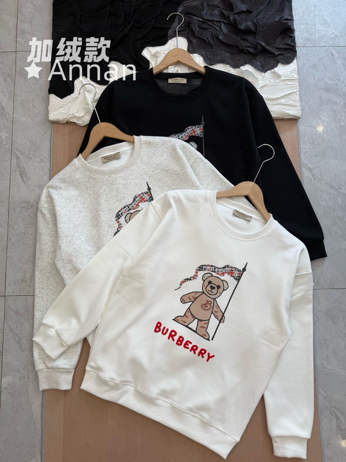 限定品★★ 新品 タグ付 BURBERRY バーバリー パーカー シンプルフード付きパーカー ユニセックス