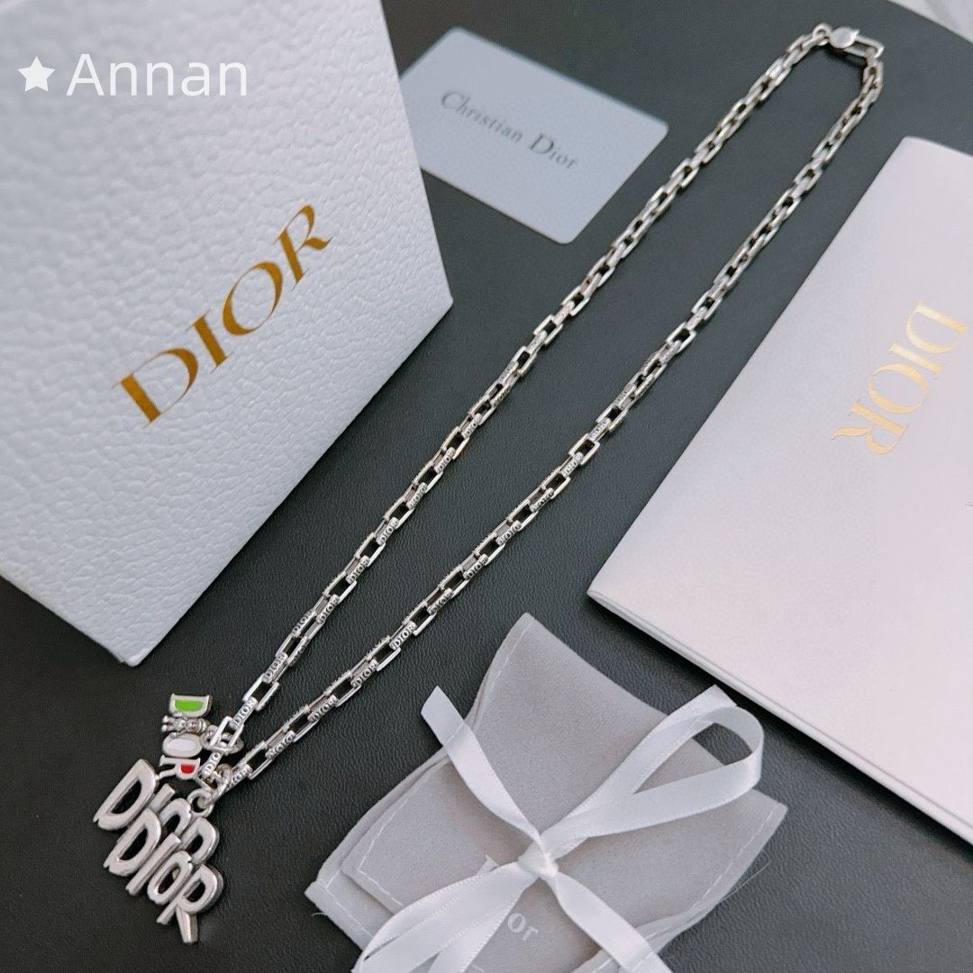 現行限定未使用に近い 新品 CHRISTIAN DIOR クリスチャン ディオール ネックレス メンズ 結婚式 卒業式 清楚 イベント 入学式 9,240円