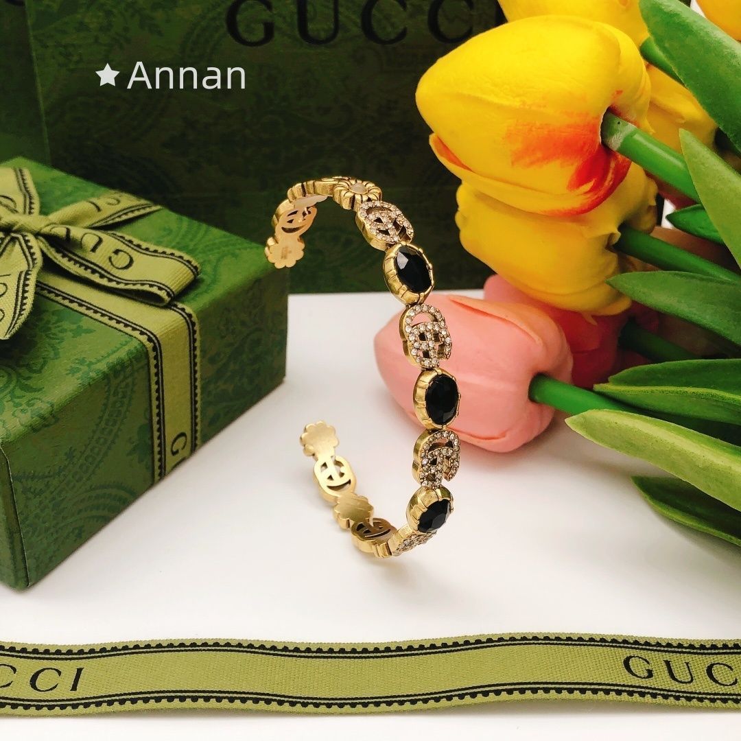 洒落 ★ ★★ 新品 GUCCI グッチブレスレット バングル リストバンド レディース 結婚式 卒業式 清楚 イベント 入学式