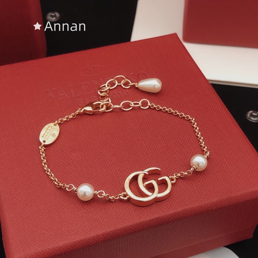 洒落 美品 ★★ 新品 GUCCI グッチブレスレット バングル リストバンド レディース 結婚式 卒業式 清楚 イベント 入学式