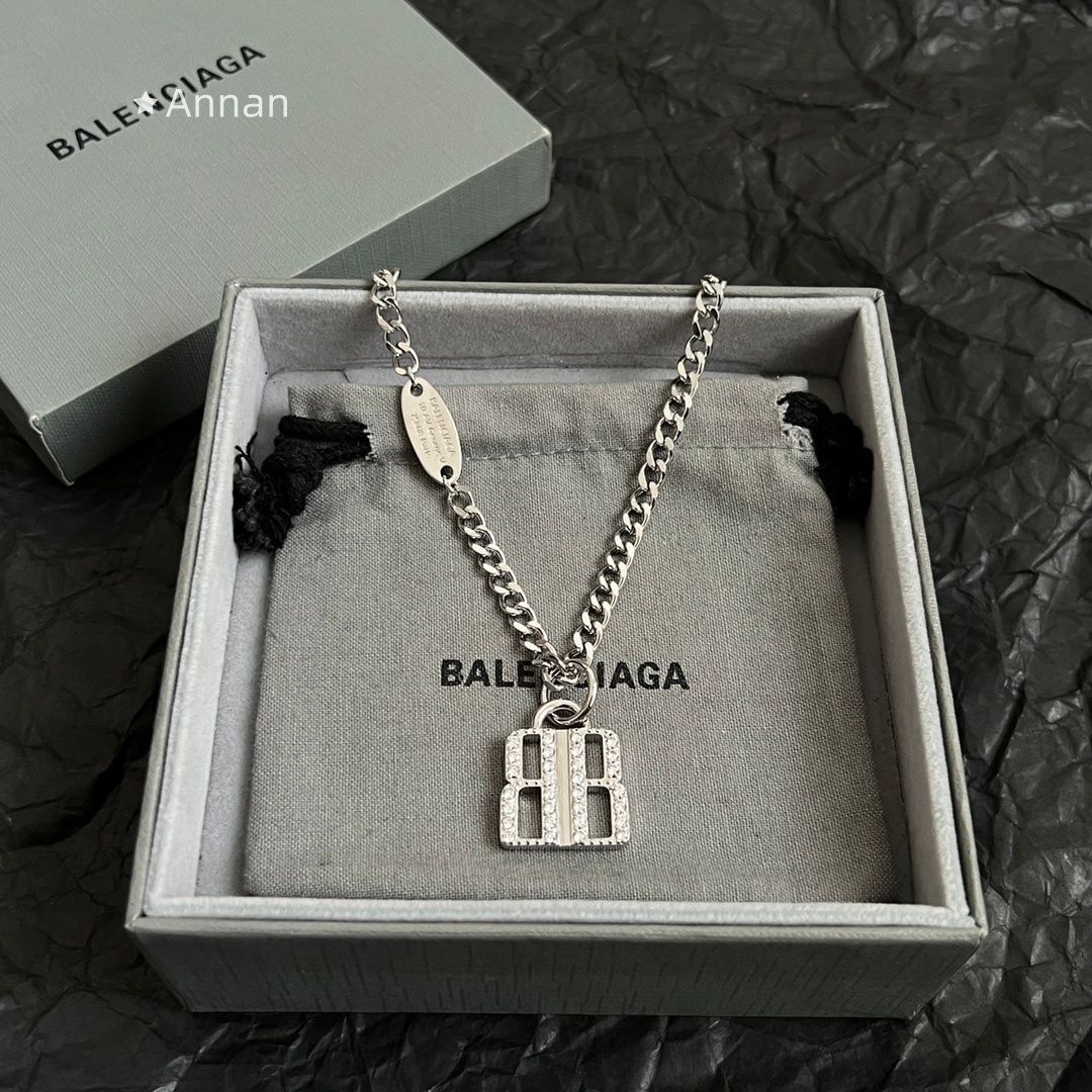 新品に近い 新型 人気 人気 新品 BALENCIAGA バレンシアガ ネックレス メンズ 結婚式 卒業式 清楚 イベント 入学式