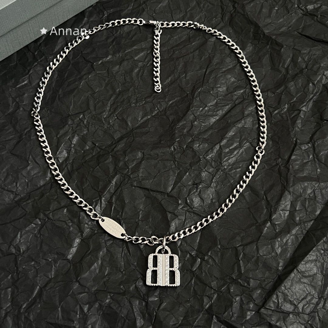 新品に近い 新型 人気 人気 新品 BALENCIAGA バレンシアガ ネックレス メンズ 結婚式 卒業式 清楚 イベント 入学式