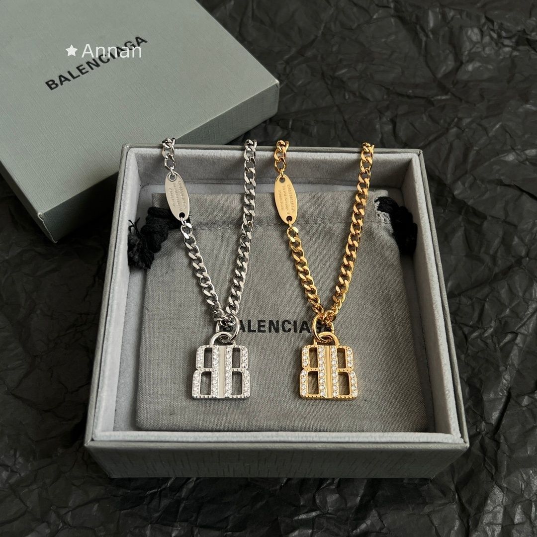 新品に近い 新型 人気 人気 新品 BALENCIAGA バレンシアガ ネックレス メンズ 結婚式 卒業式 清楚 イベント 入学式