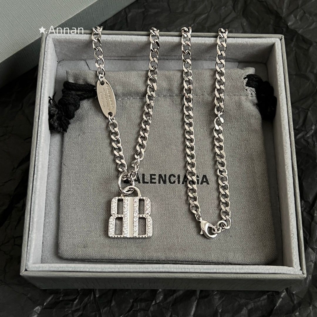 新品に近い 新型 人気 人気 新品 BALENCIAGA バレンシアガ ネックレス メンズ 結婚式 卒業式 清楚 イベント 入学式