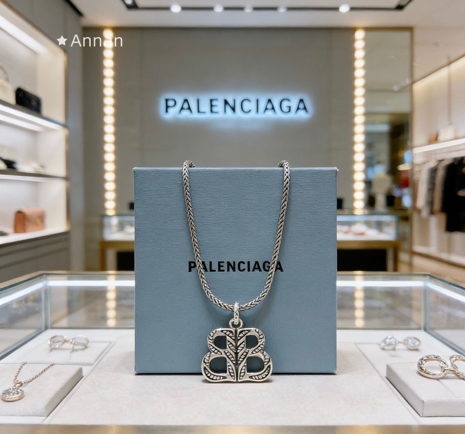 状態良 超新品 BALENCIAGA バレンシアガ ネックレス メンズ 結婚式 卒業式 清楚 イベント 入学式
