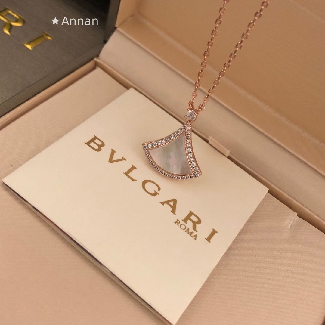 超美品値下げ 新品 BVLGARI ブルガリ ネックレス レディース 結婚式 卒業式 清楚 イベント 入学式