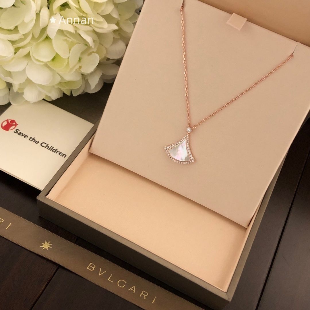 超美品値下げ 新品 BVLGARI ブルガリ ネックレス レディース 結婚式 卒業式 清楚 イベント 入学式