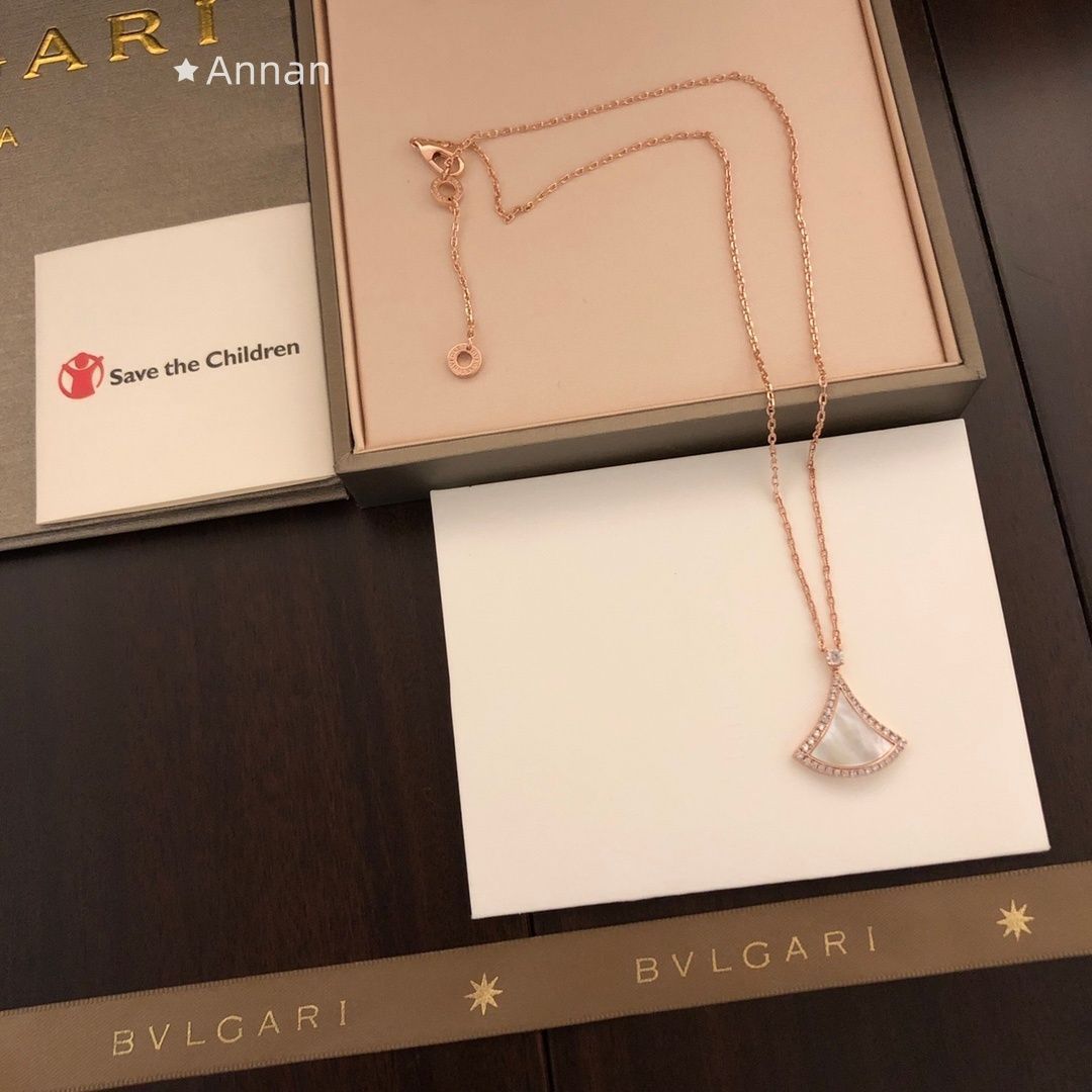 超美品値下げ 新品 BVLGARI ブルガリ ネックレス レディース 結婚式 卒業式 清楚 イベント 入学式