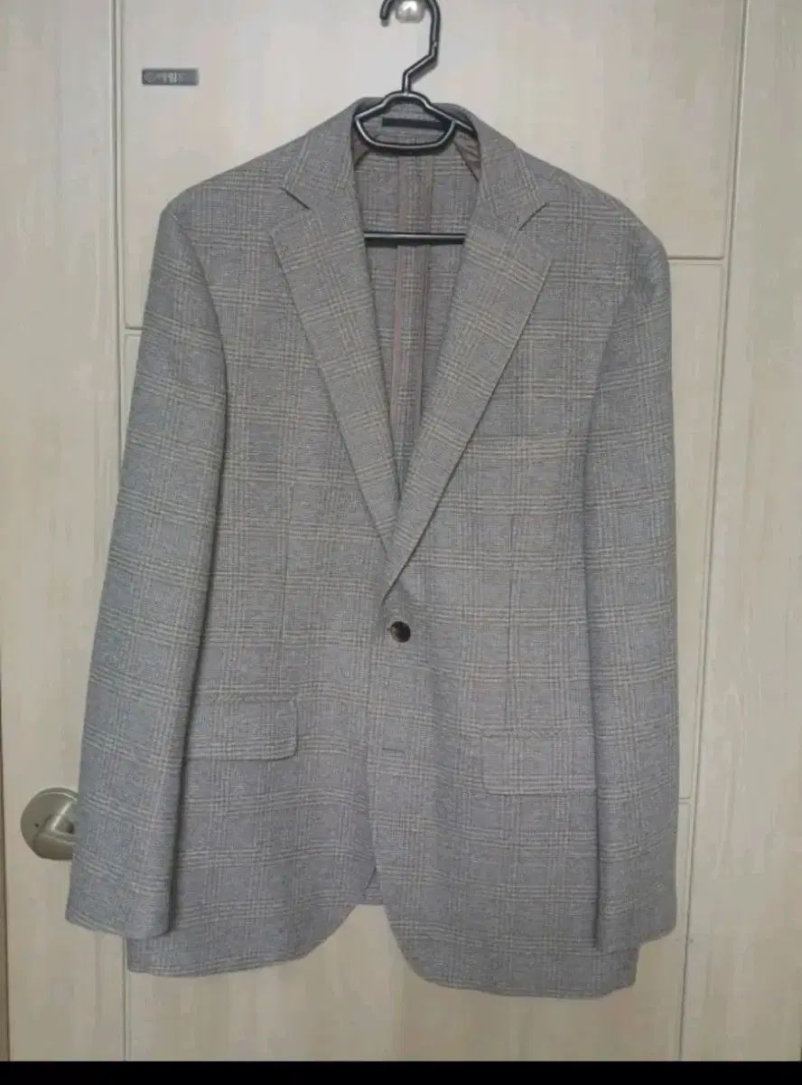 KEEN Kinloch Anderson ジャケット
