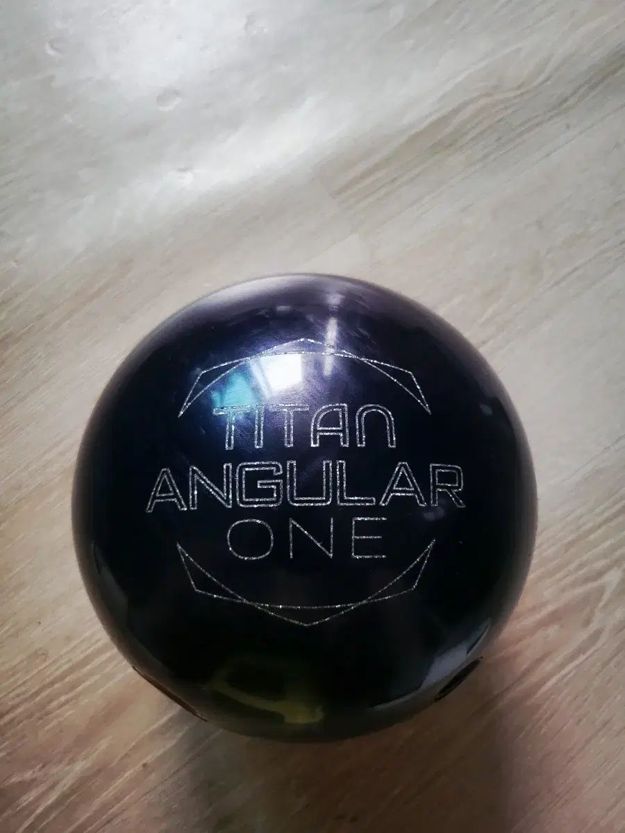エボナイト(EBONITE) タイタン アングラーONE 15p ボーリング 出品