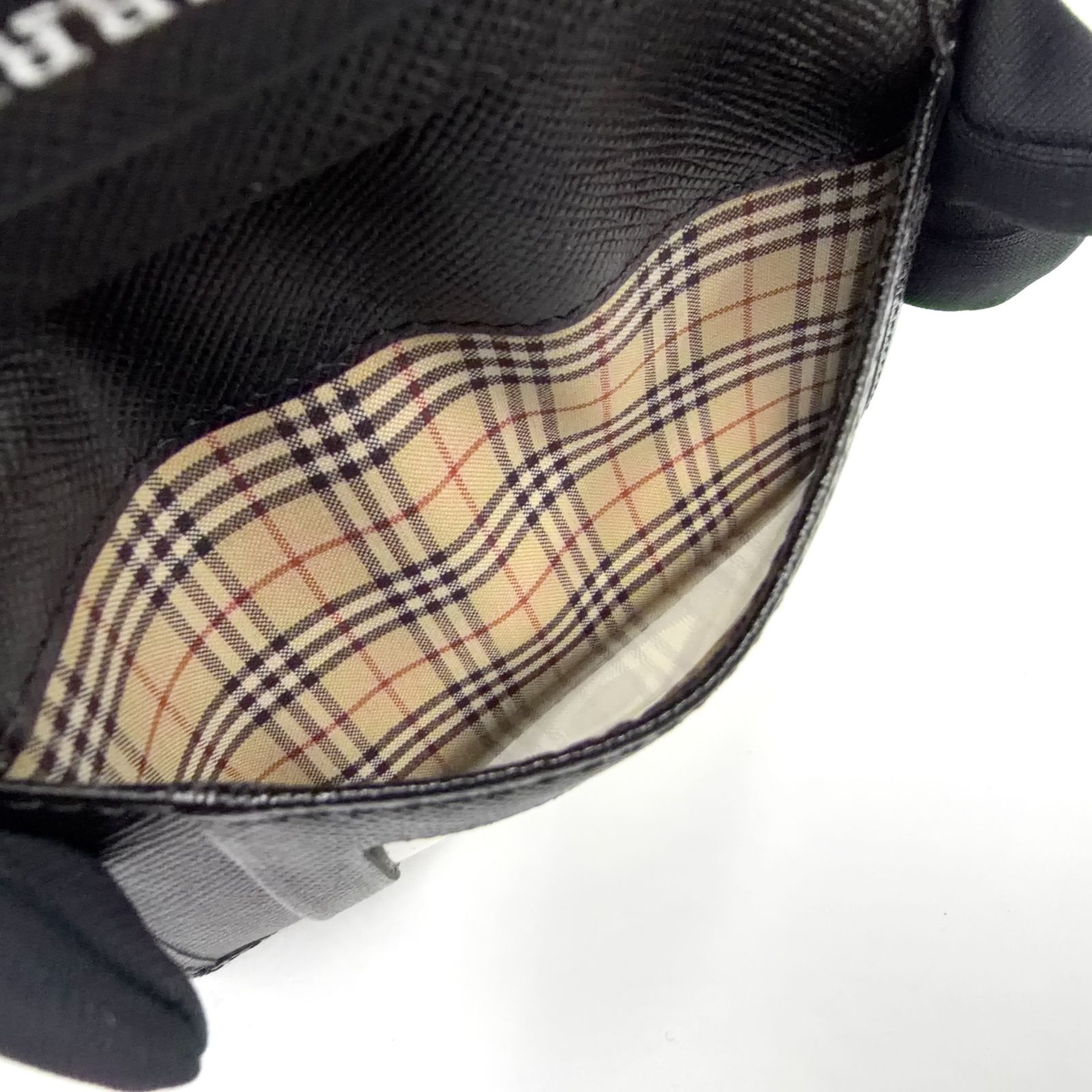 新着】BURBERRY ノバチェック サフィアーノレザー ブラック カード