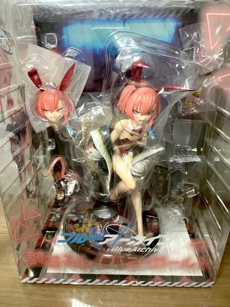 送料込み)ミカモ ネイル バーニーガール フィギュア