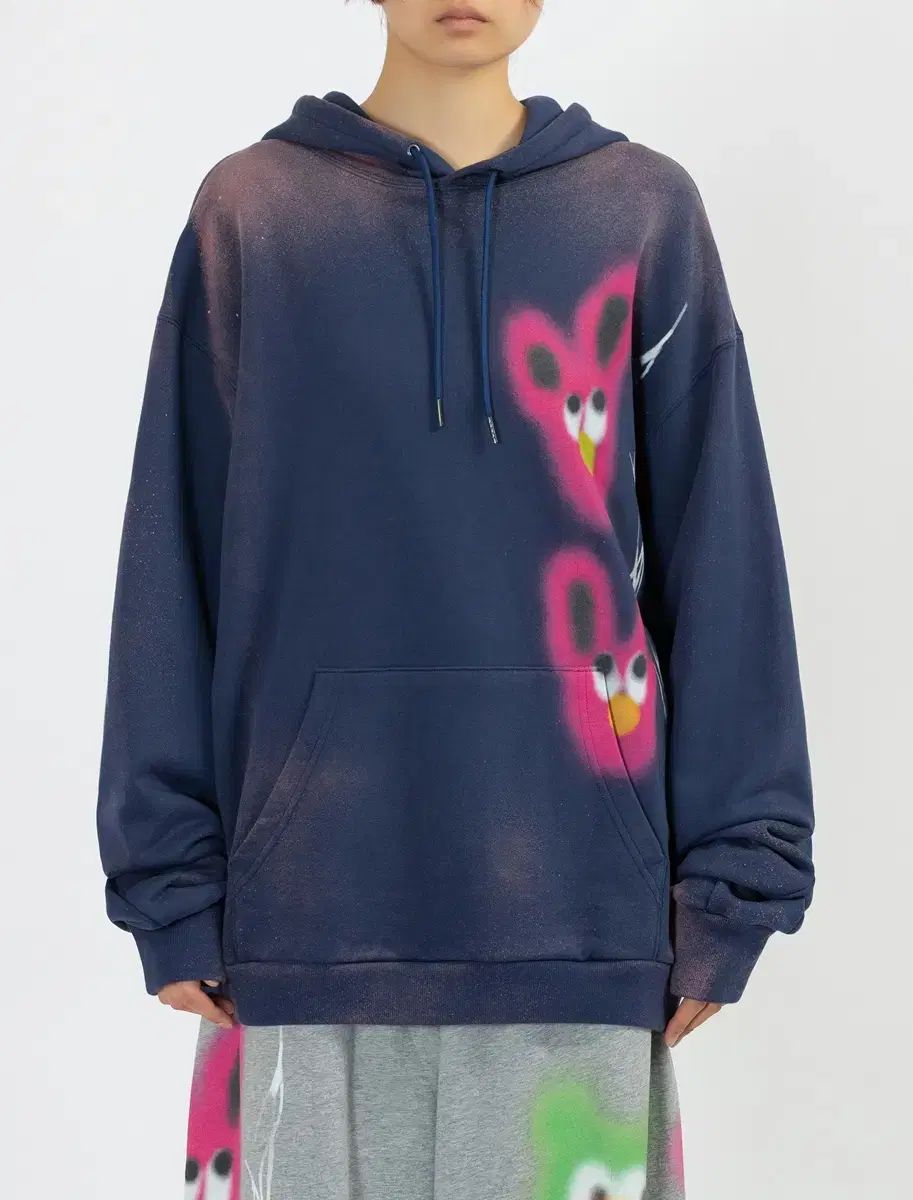 サンあんスタ BLEACHED トゥ ラビット グラフィティ プリント WHOディ