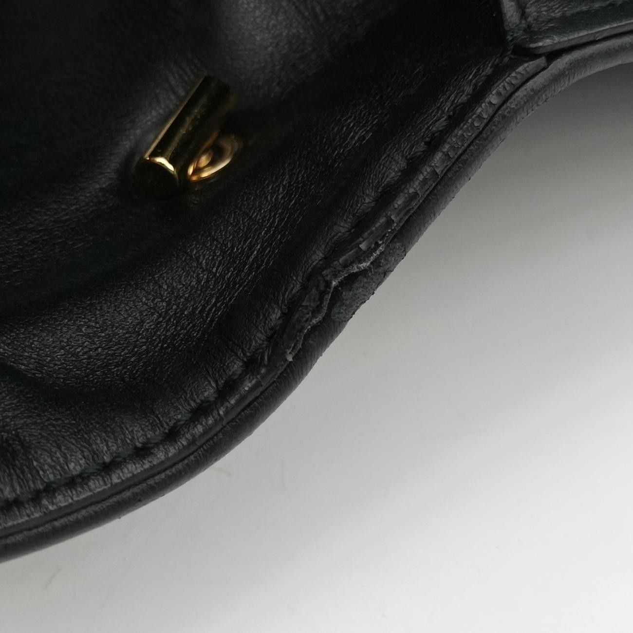 フェラガモFerragamoヴァラ ロゴ リボン ストライプ ブラック レザー AU-21/F164