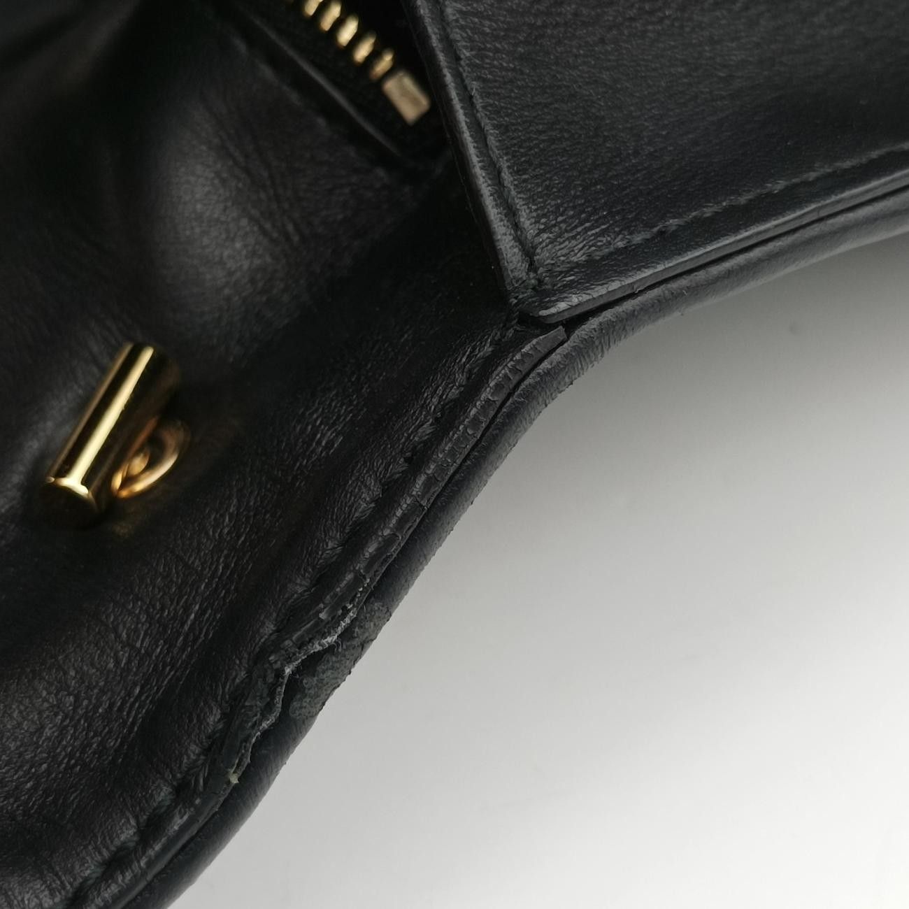 フェラガモFerragamoヴァラ ロゴ リボン ストライプ ブラック レザー AU-21/F164