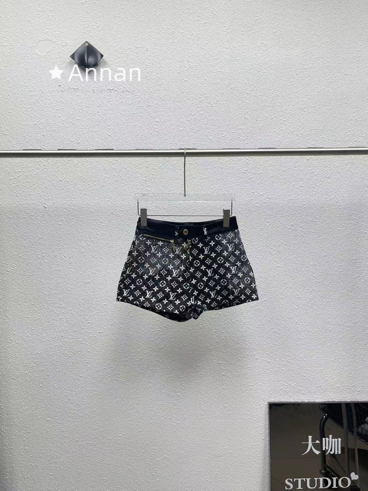 送料無料 超美品 新品！新品 LV LOUIS VUITTON ルイヴィトン ショートパンツ ハーフパンツ レディース