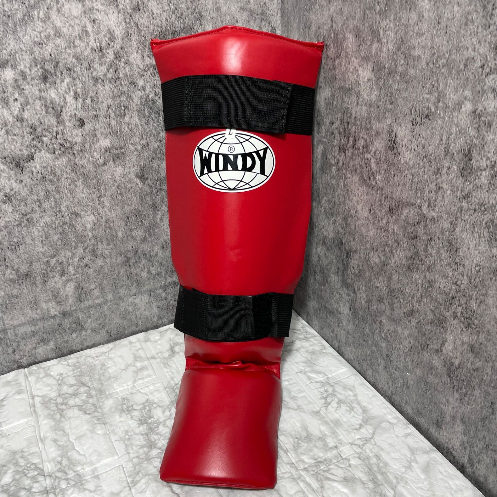 WINDY ボクシンググローブ 16OZ レガース Lサイズ 赤 - メルカリ