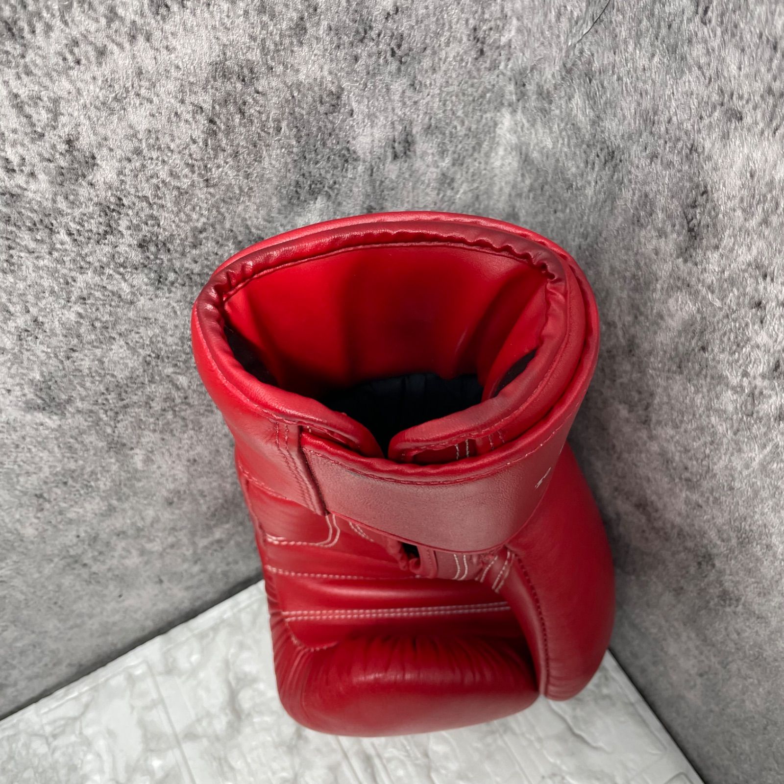 WINDY ボクシンググローブ 16OZ レガース Lサイズ 赤 - メルカリ