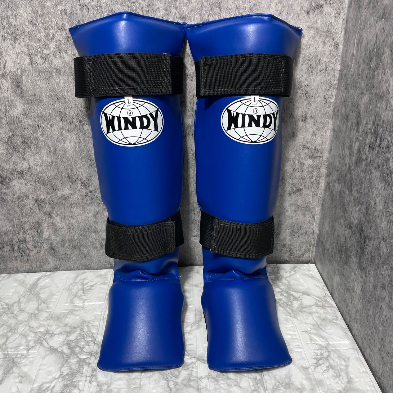 WINDY ボクシンググローブ 16OZ レガース Lサイズ 青 - メルカリ