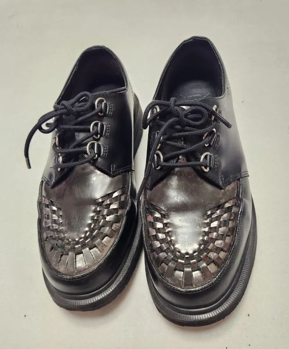 DR. MARTENS ドクターマーチン ウイングチップ ダービーシューズ ブラック カラー 260