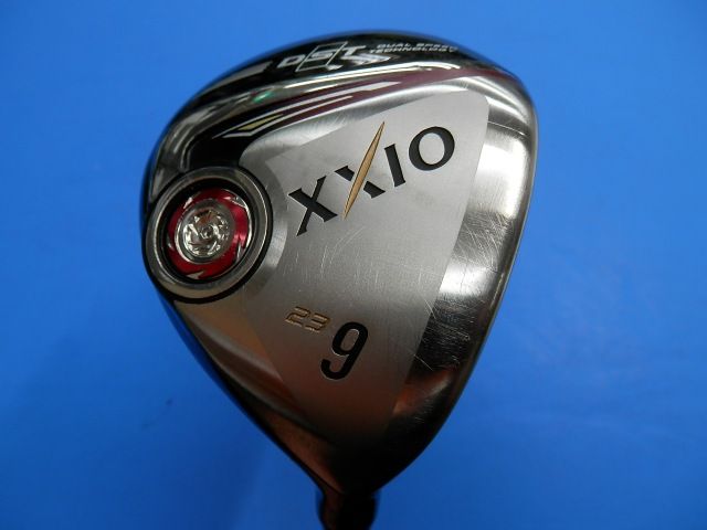 フェアウェイウッド 即決 Ｃ７３ 中古良品 ダンロップ 九代目 ゼクシオ ２０１６モデル レッド　ＭＰ９００ （Ｒ） ９Ｗ ２３度[5798]即発送