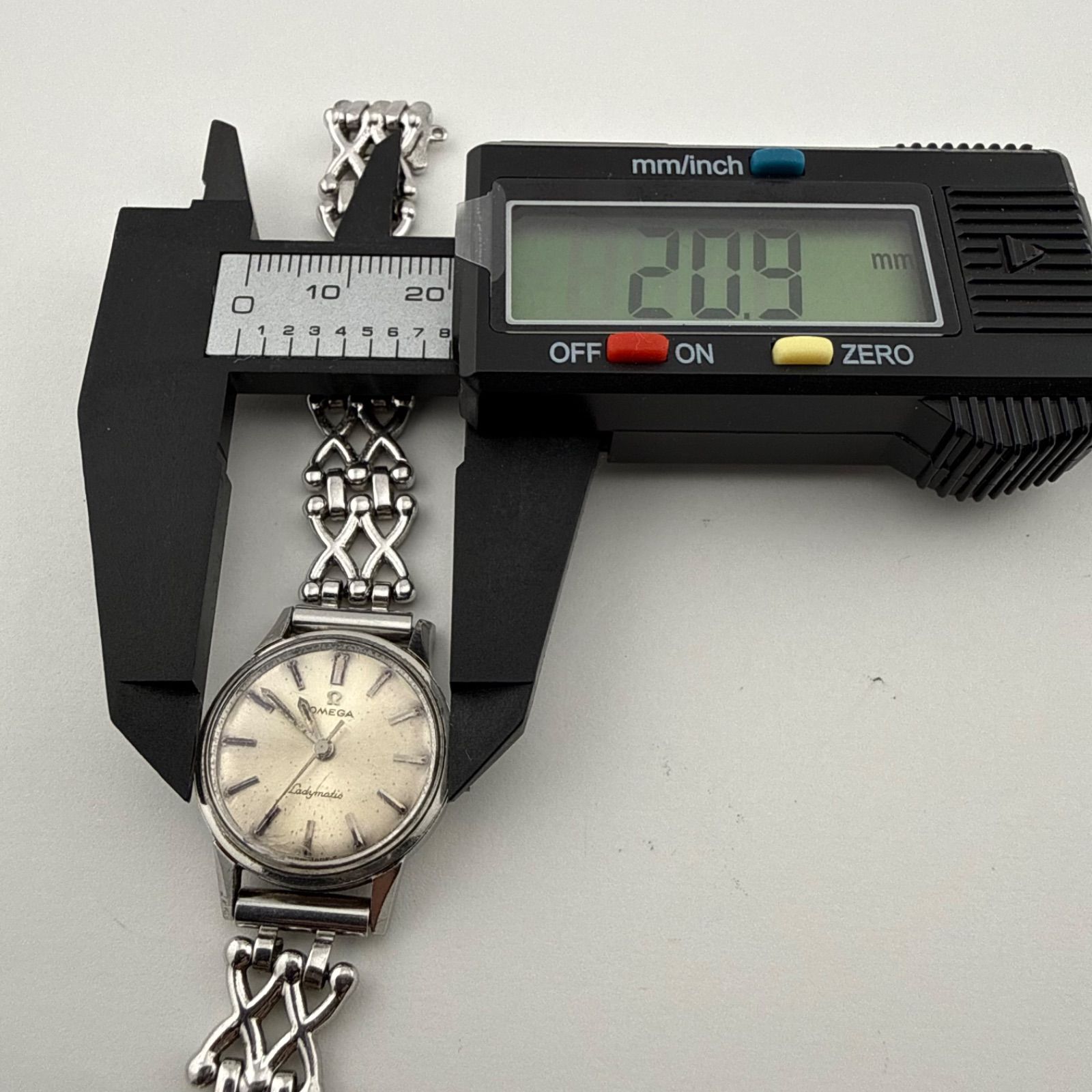 OMEGA オメガ Seamaster Ladymatic シーマスター レディマティック