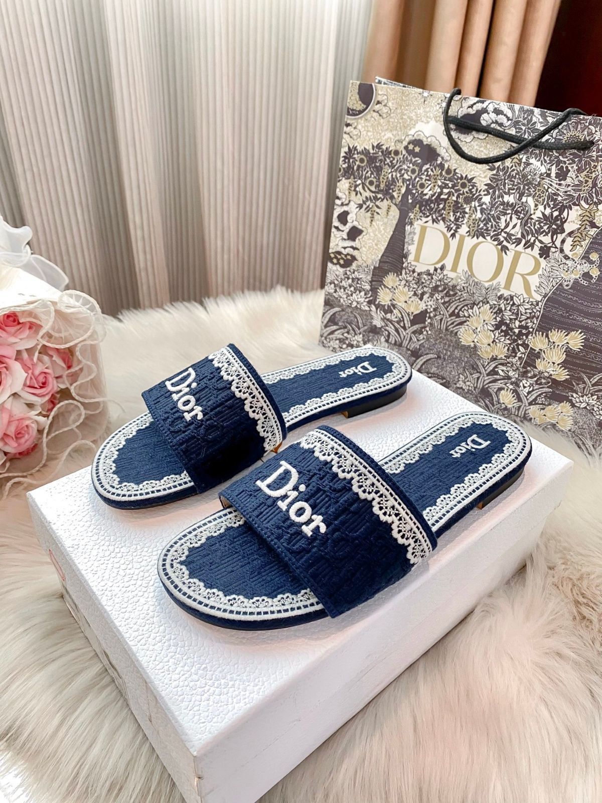 未使用に近い 美品★ 美品美品新品 Christian Dior クリスチャンディオール サンダル
