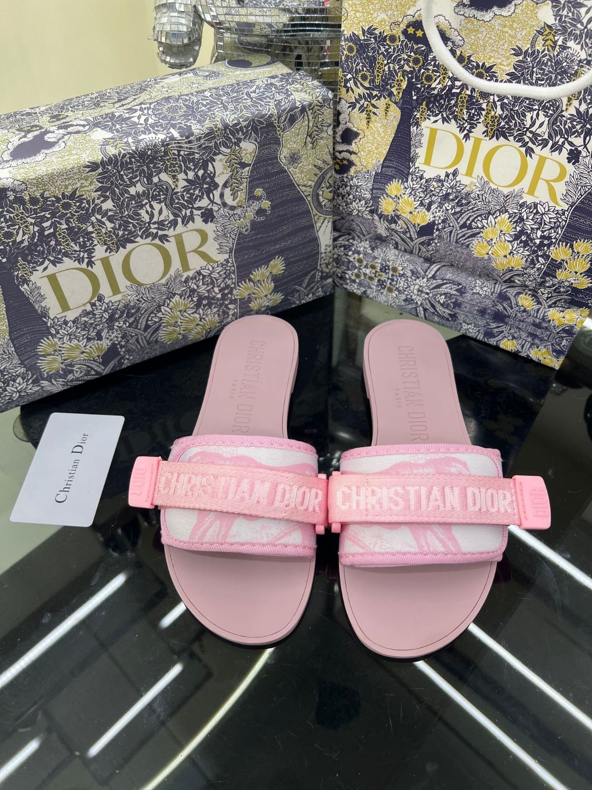 新製品 本日特価 美新品 Christian Dior クリスチャンディオール サンダル