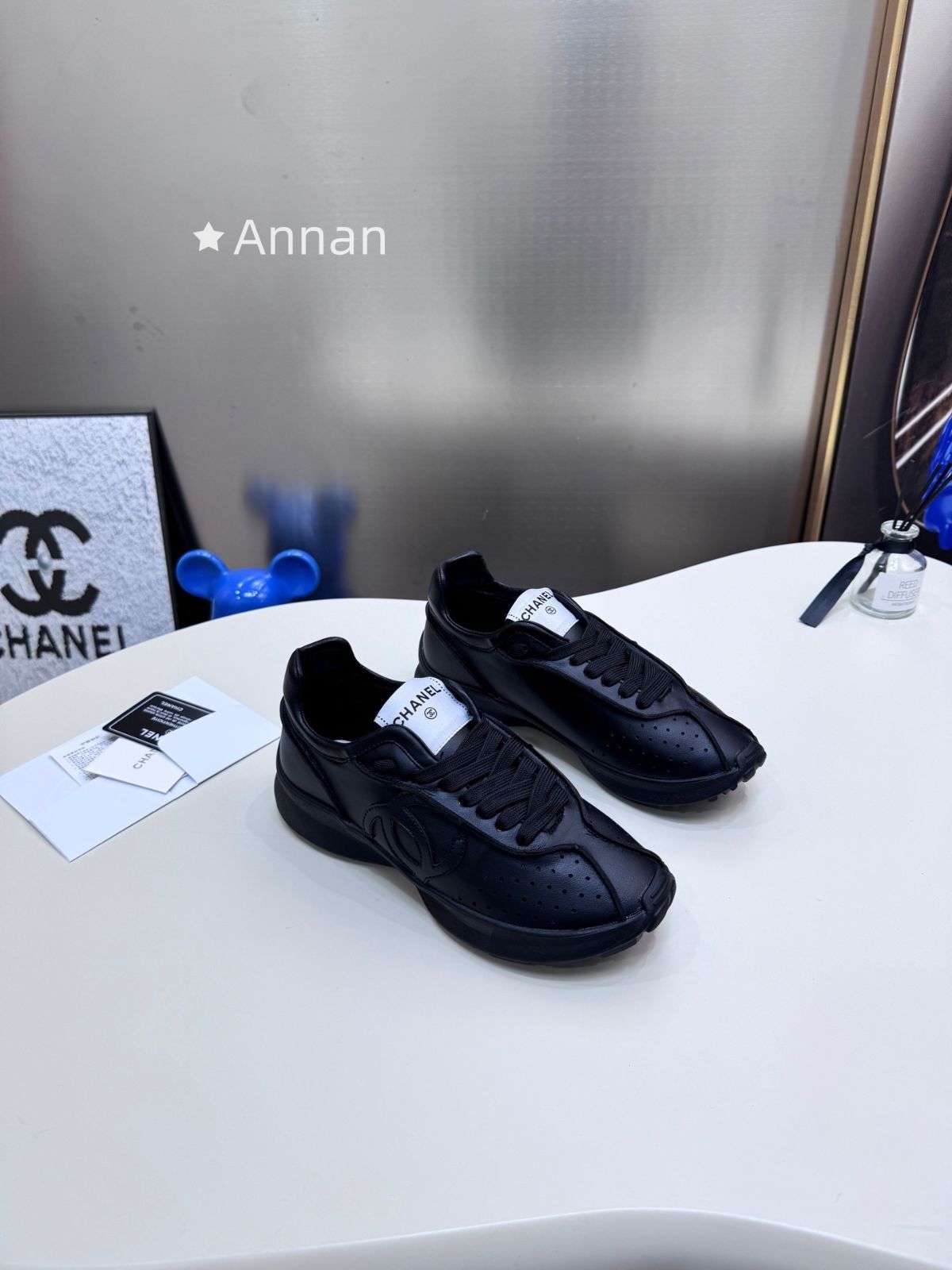 超希少 送料無料新品 CHANEL シャネル スニーカー