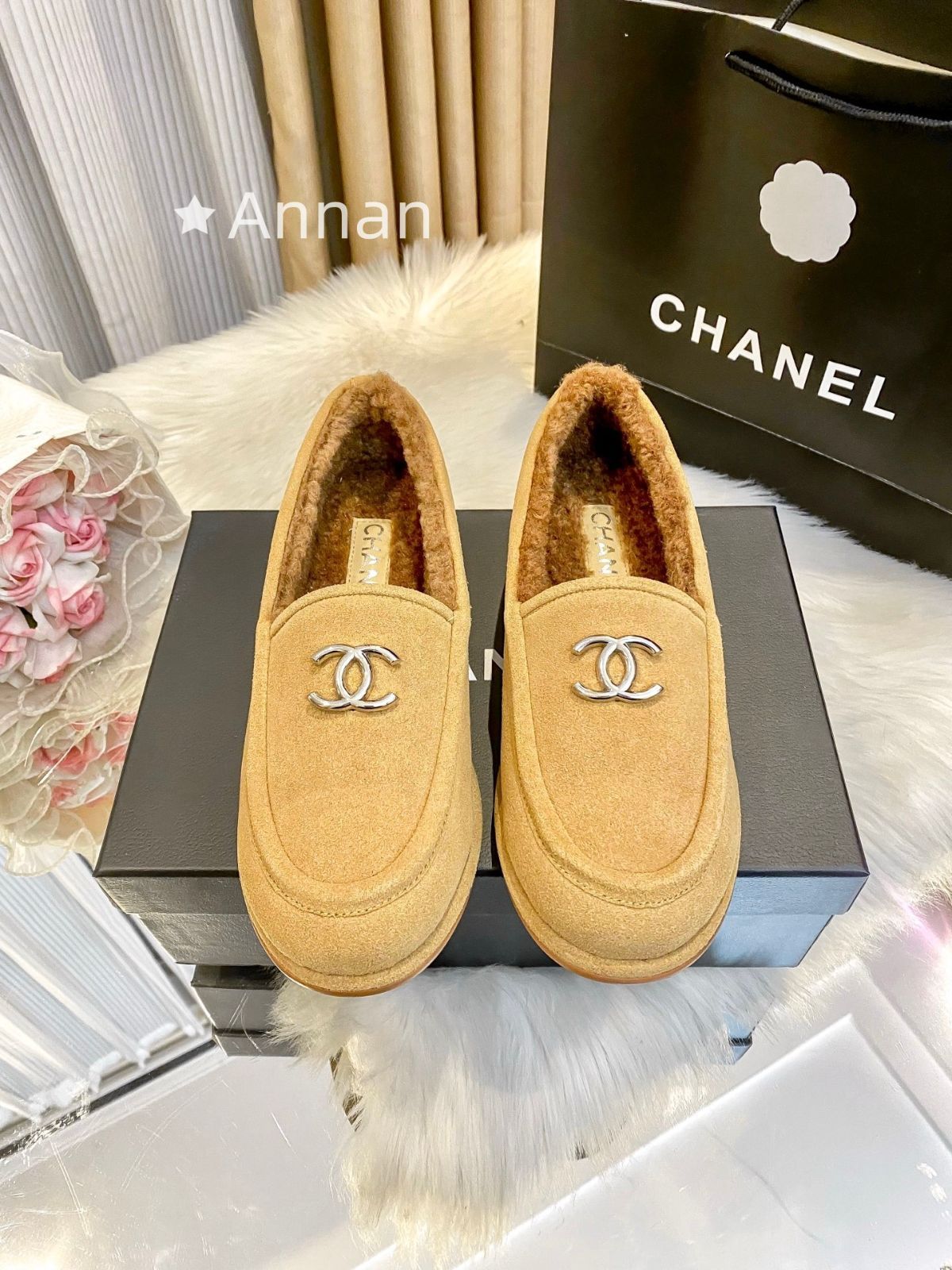 激レア 極美品 新品 CHANEL シャネル ローファー?革靴 レディース 11,840円