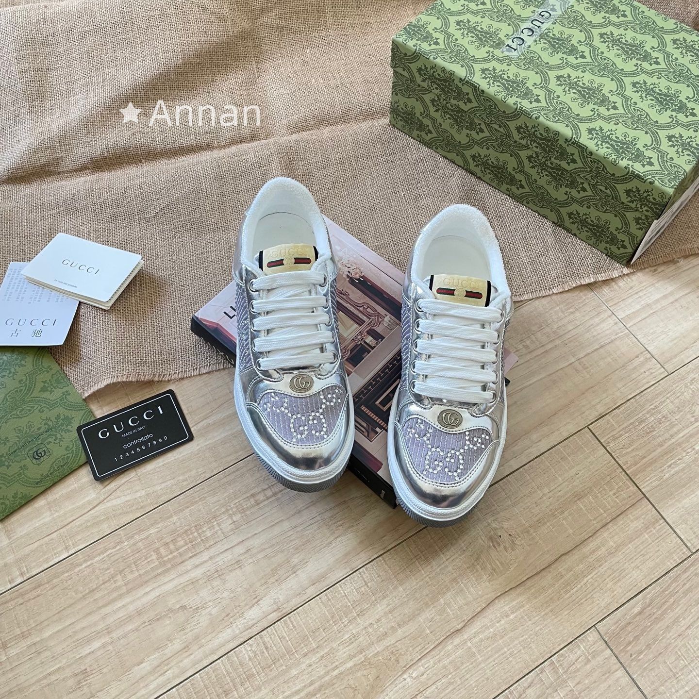極美品 新品 GUCCI グッチ スニーカー