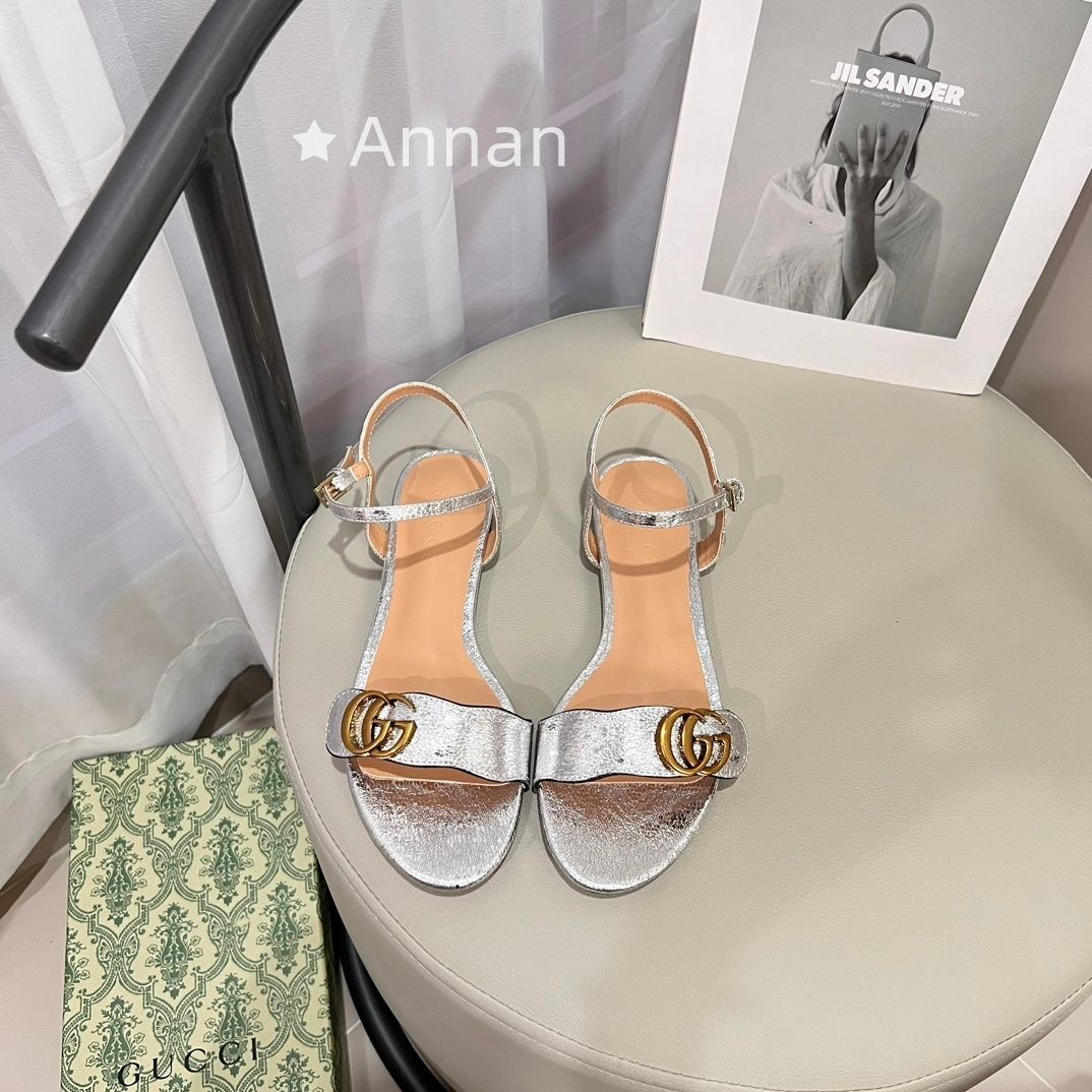 高級 人気商品新品 GUCCI グッチ サンダル 9,880円
