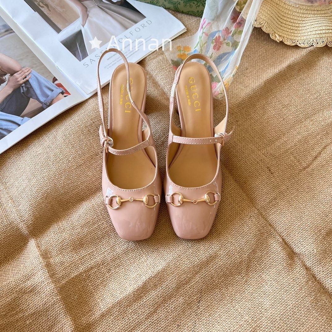 新製品 本日特価 美新品 GUCCI グッチ サンダル