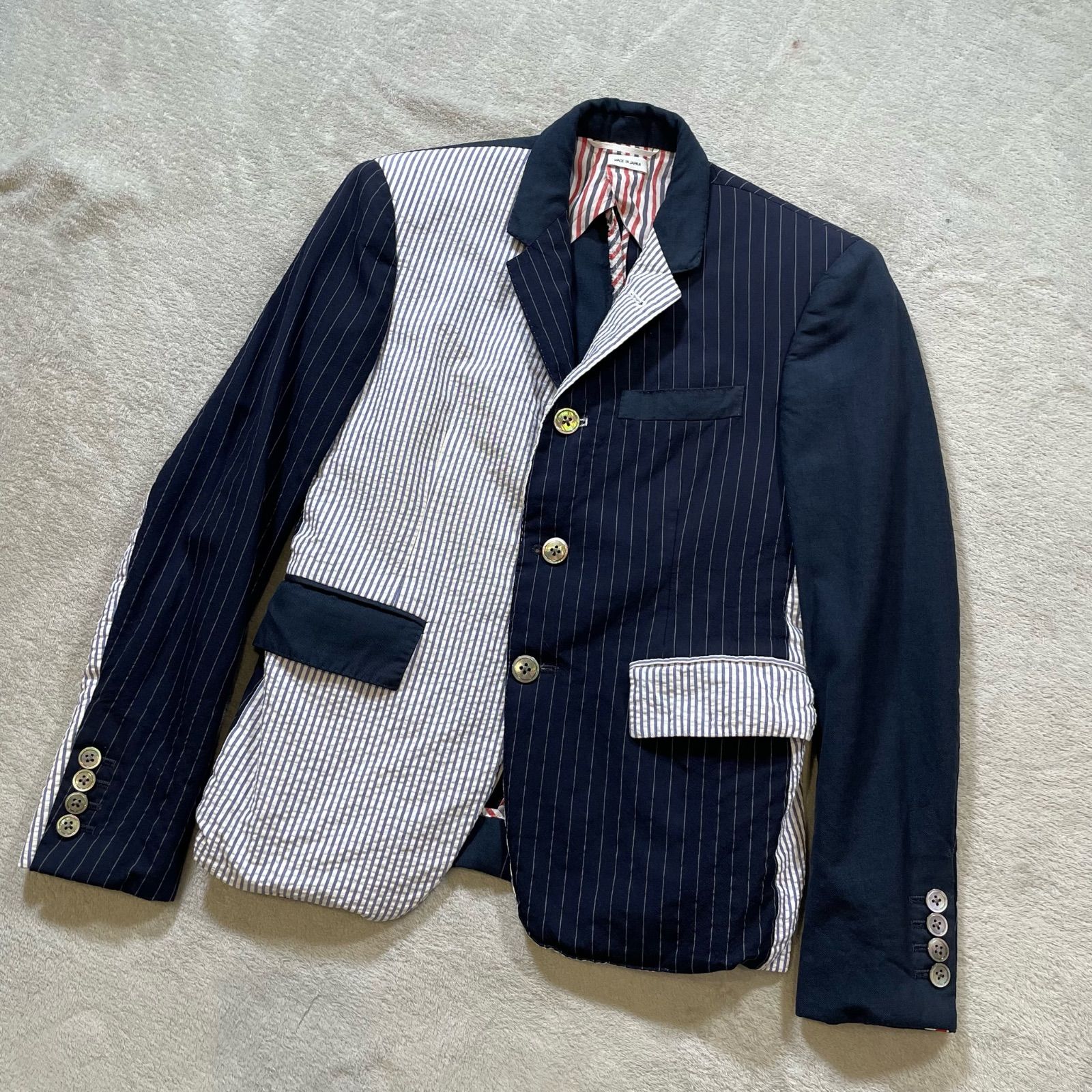 希少　トムブラウン THOM BROWNE クレイジーパターン パッチワーク ジャケット シアサッカー ストライプ ドッキング ネイビー グレー メンズ サイズ0 S相当 国内正規品 クロスカンパニー 日本製 　17013