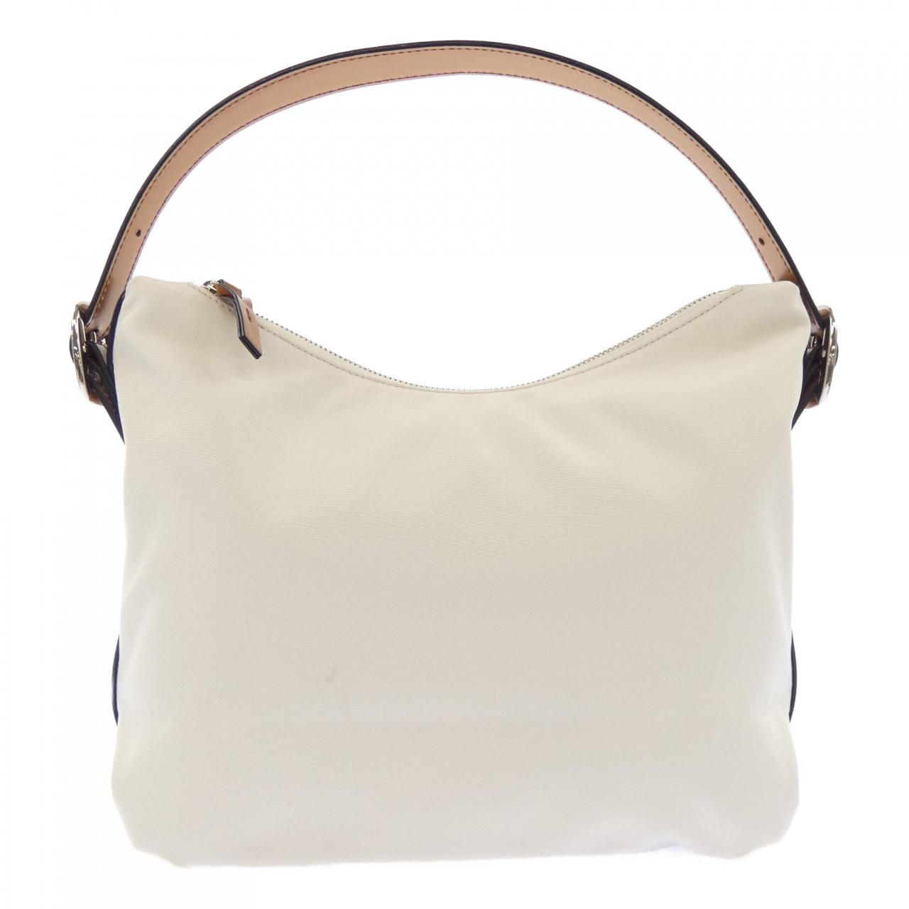 TOUT Y EST BAG 11,242円