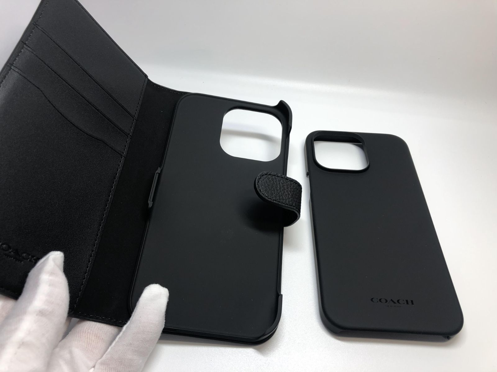 新品未開封 COACH iPhone 14 Pro Maxケース 黒 - メルカリ