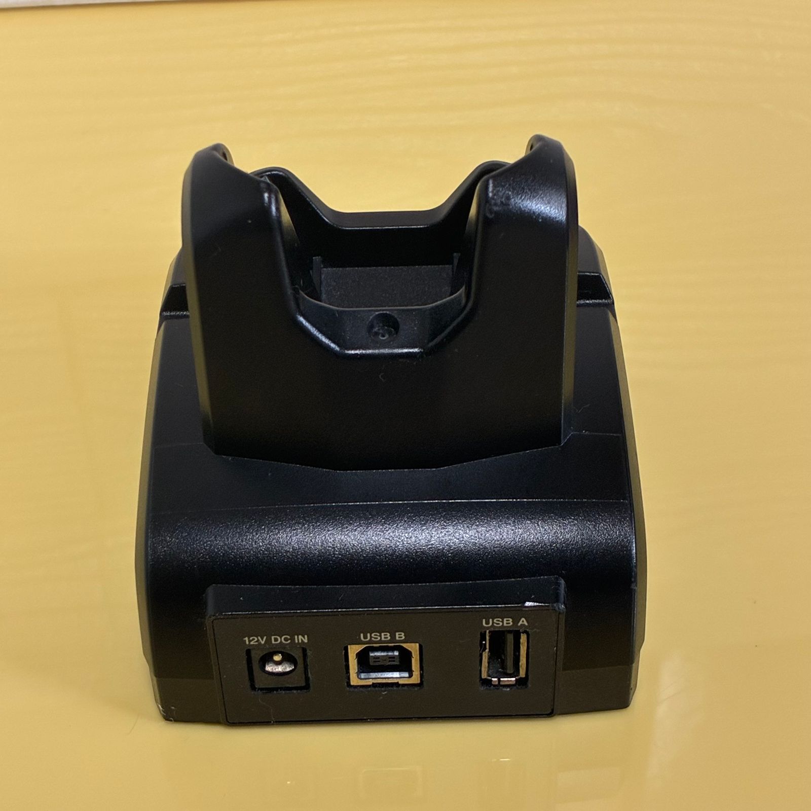 BT-WUC81 | クレードル KEYENCE 充電専用器 (BT-W80/200/300シリーズ